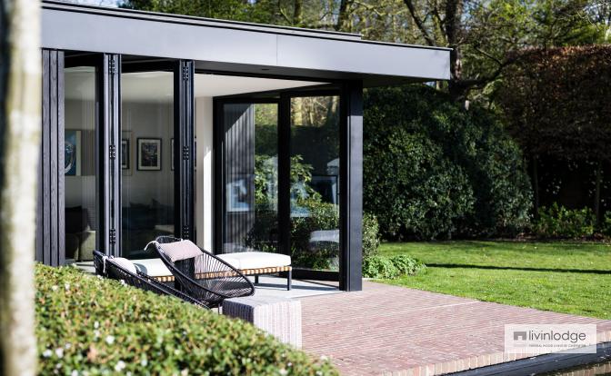 Zwart aluminium en zwart geolied thermisch essen harmoniëren perfect samen