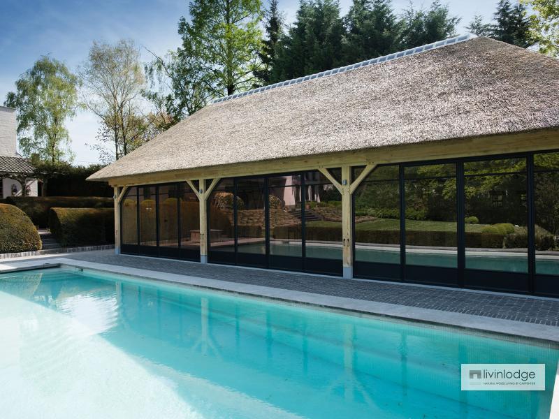 Exclusieve eiken poolhouse met verdieping te Ronse | Houten bijgebouwen op maat