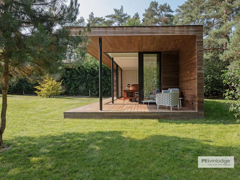 modern tuinkantoor met overdekt terras te Bonheiden | Houten bijgebouwen op maat