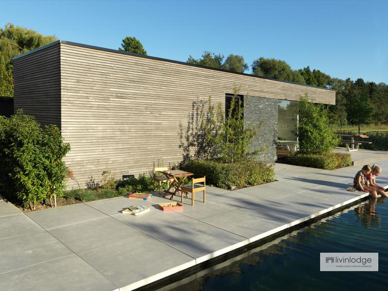 Polyvalente houten poolhouse met tuinberging te Waregem | Houten bijgebouwen op maat